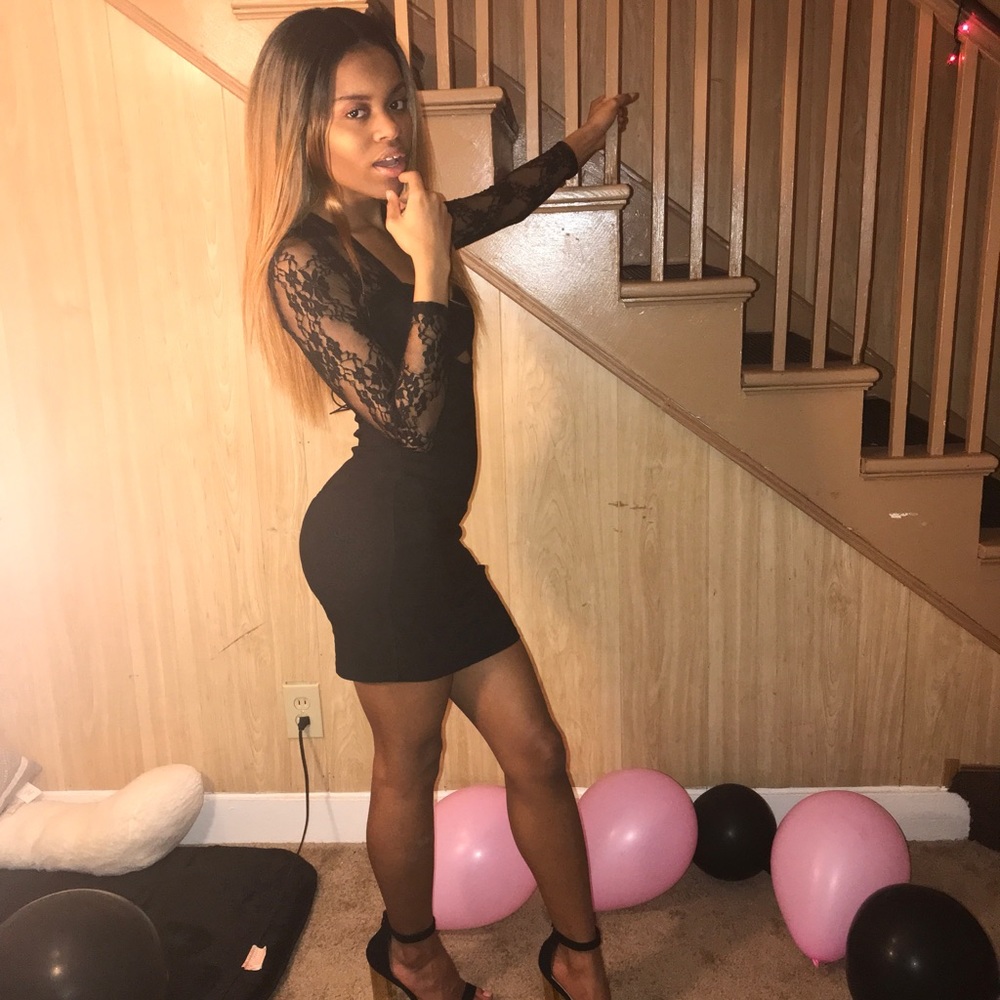 lace black bodycon dress